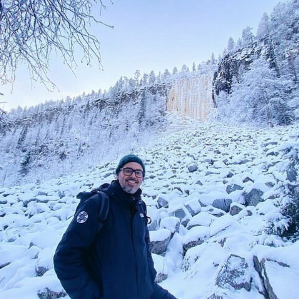 Frozen Waterfalls in Korouoma Canyon adventure (2)